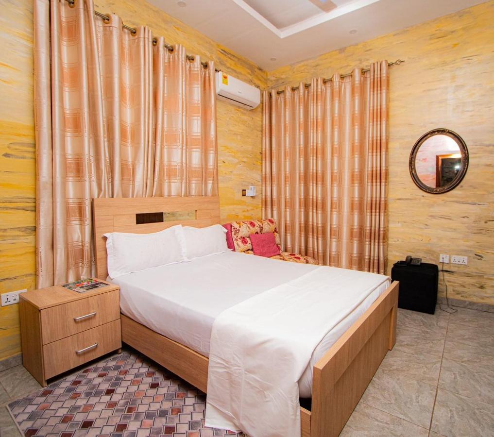 Bays Boutique Apartment Accra Exteriör bild