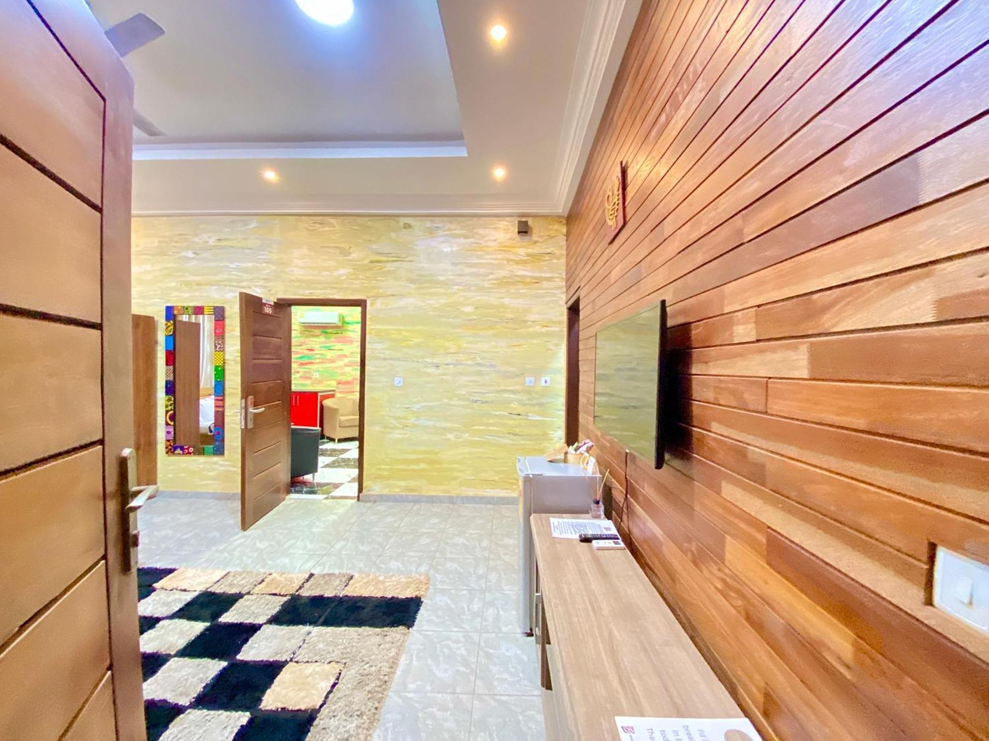 Bays Boutique Apartment Accra Exteriör bild