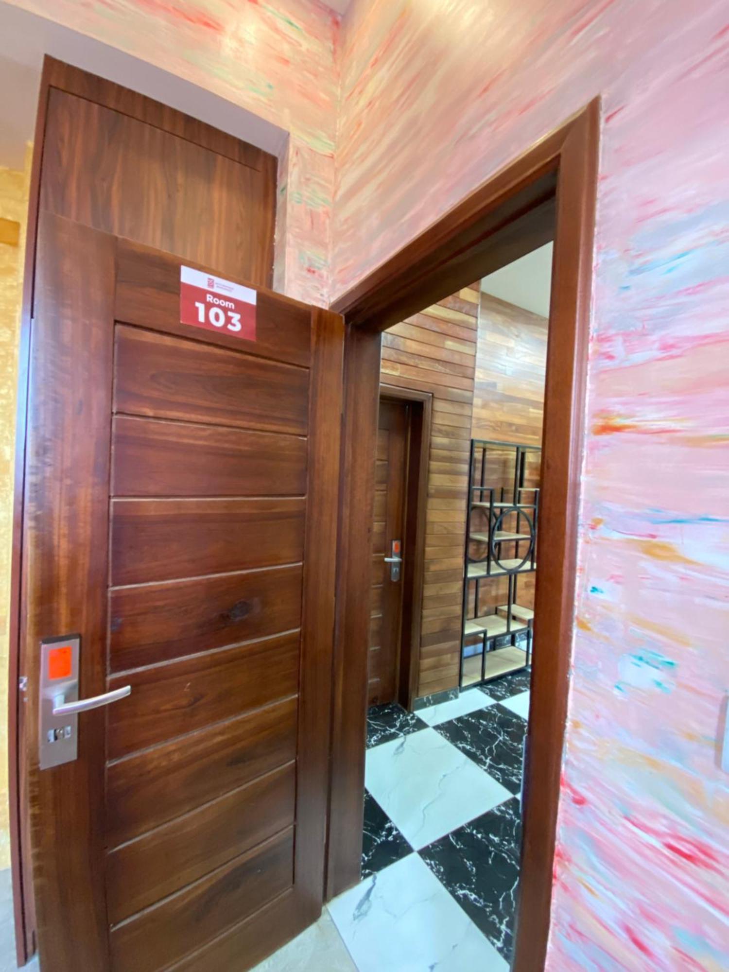 Bays Boutique Apartment Accra Exteriör bild