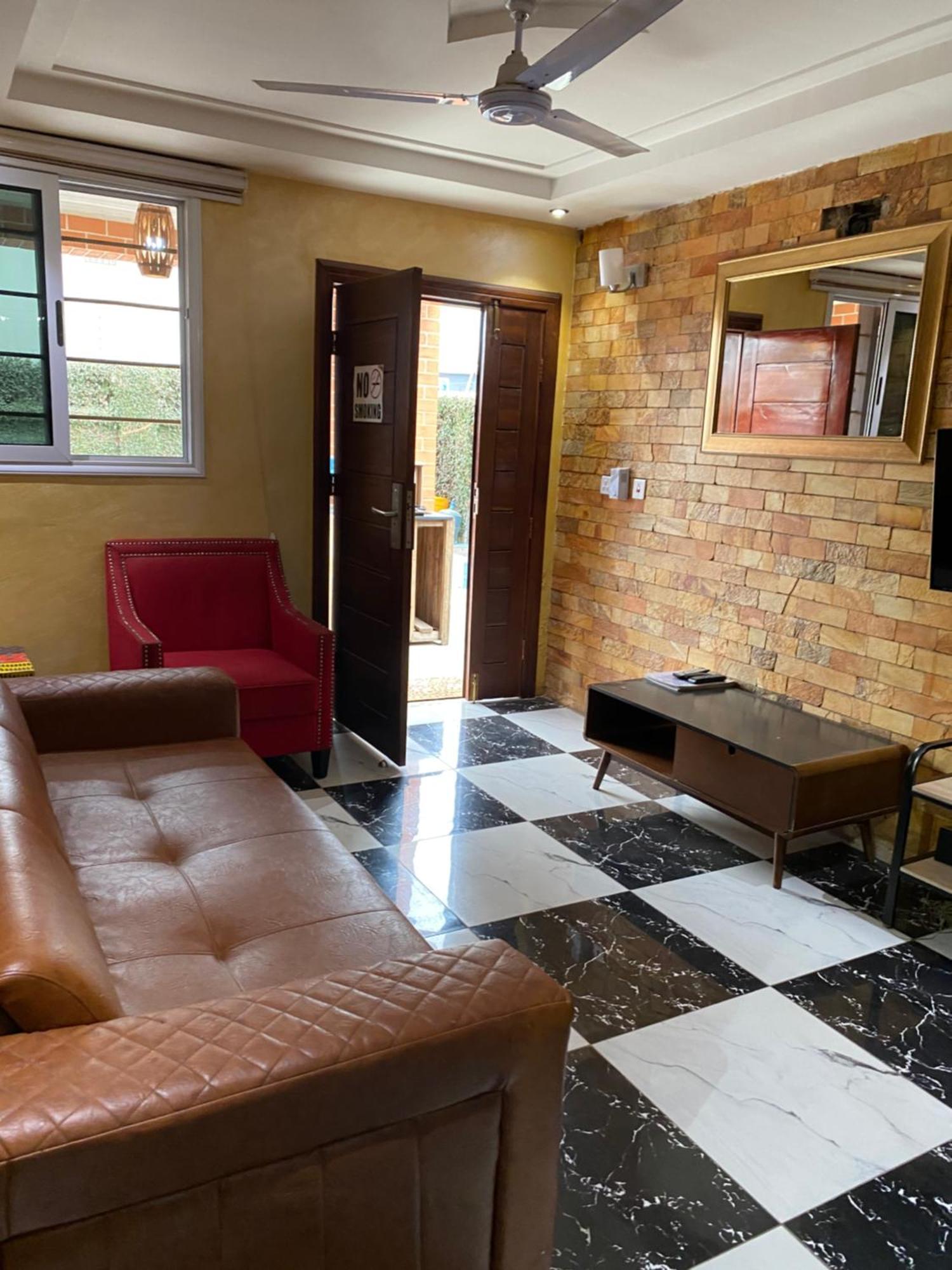 Bays Boutique Apartment Accra Exteriör bild
