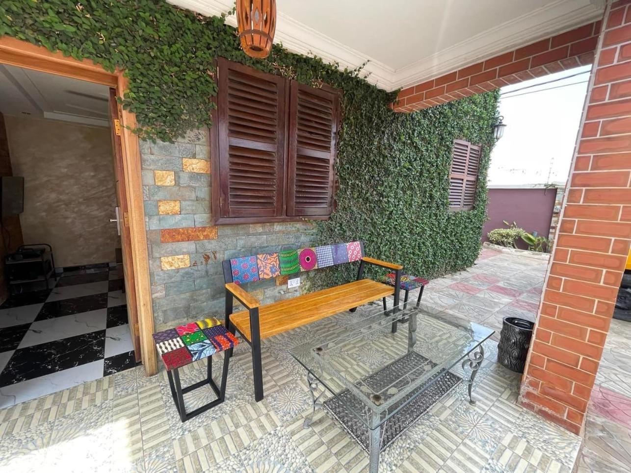 Bays Boutique Apartment Accra Exteriör bild